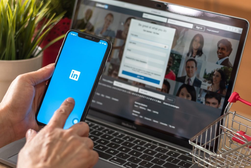 Utiliser les réseaux sociaux professionnels
